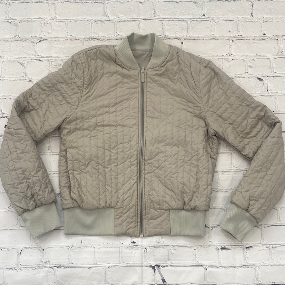 Lululemon Non-Stop Bomber Jacket - Picture 3 of 16